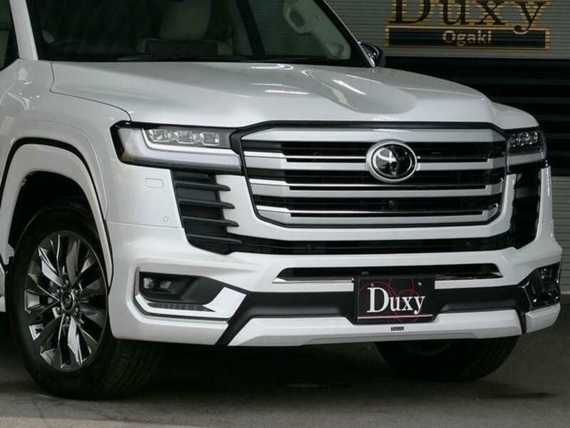 LAND CRUISER