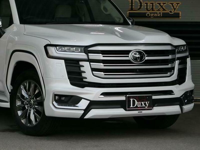 LAND CRUISER