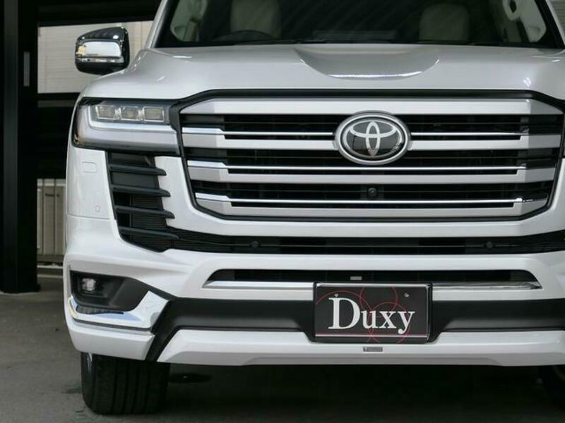 LAND CRUISER