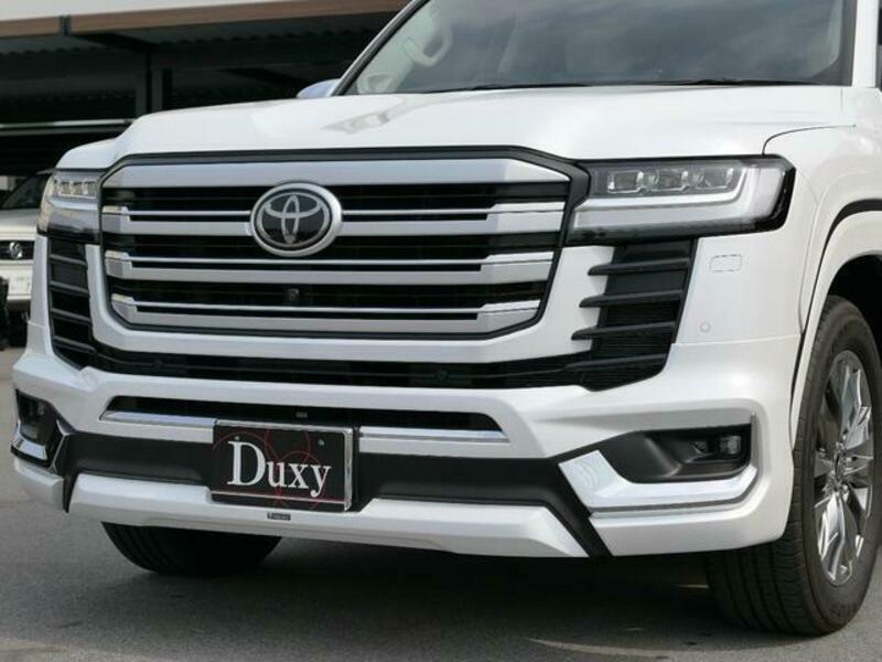 LAND CRUISER