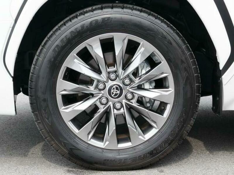 LAND CRUISER