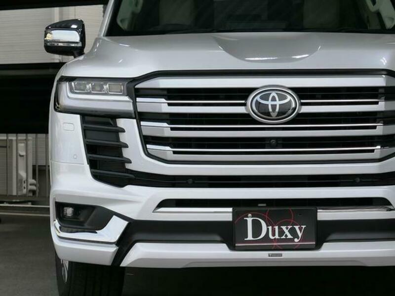 LAND CRUISER