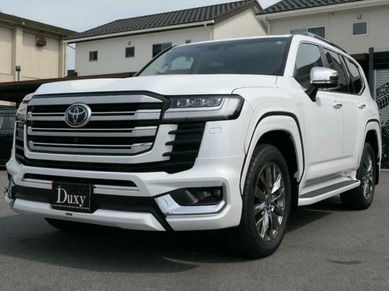 LAND CRUISER