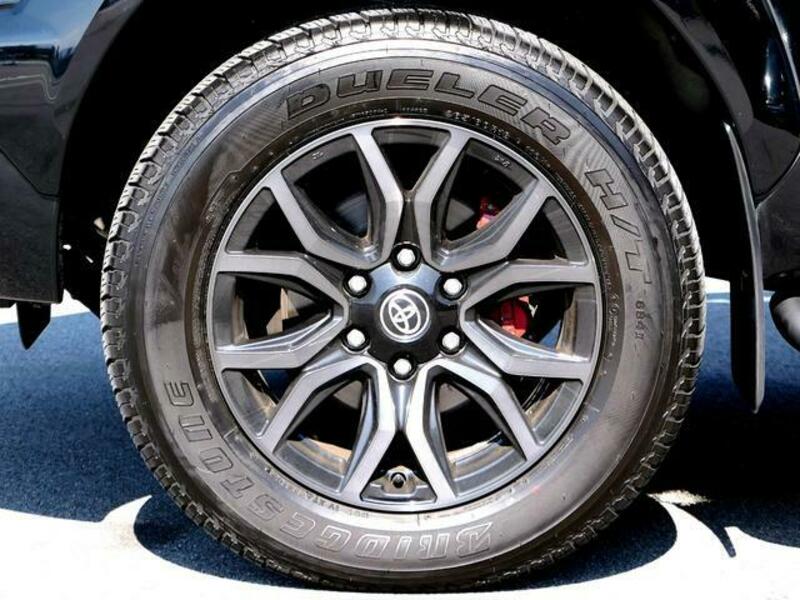 HILUX