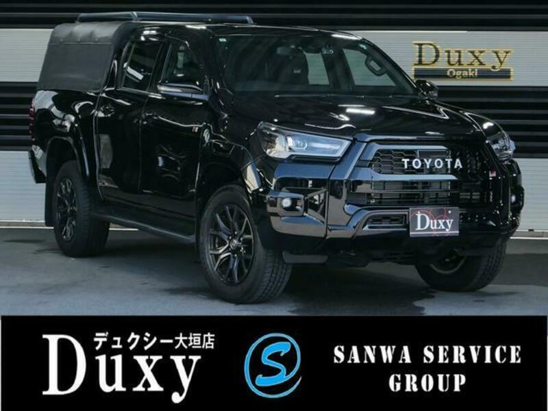 TOYOTA HILUX