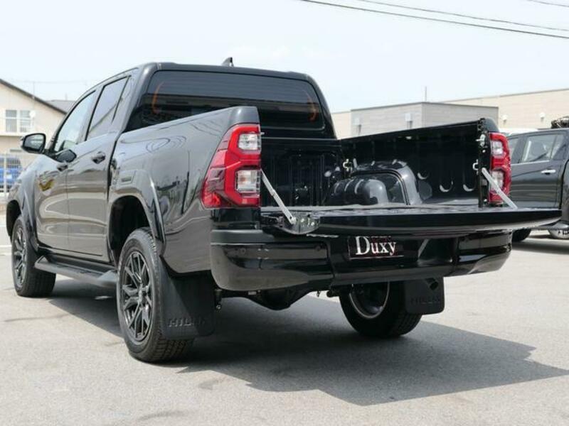 HILUX