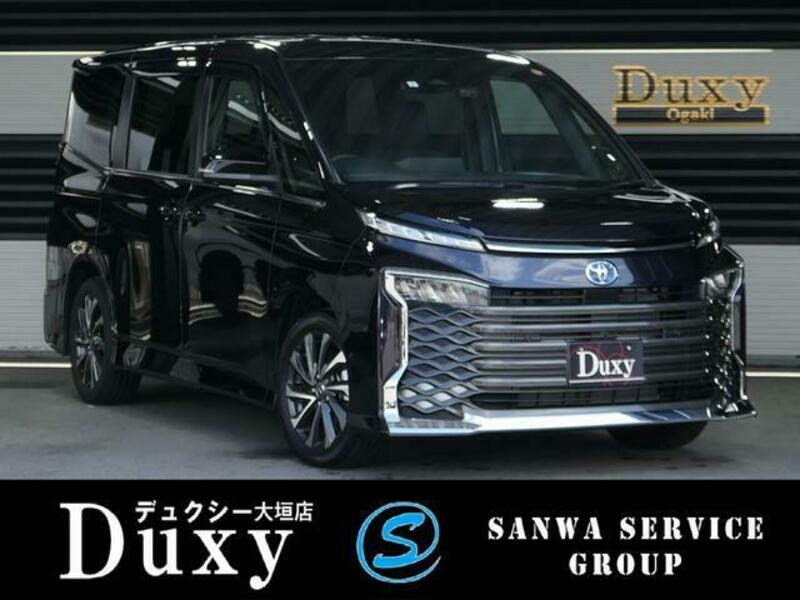 TOYOTA VOXY
