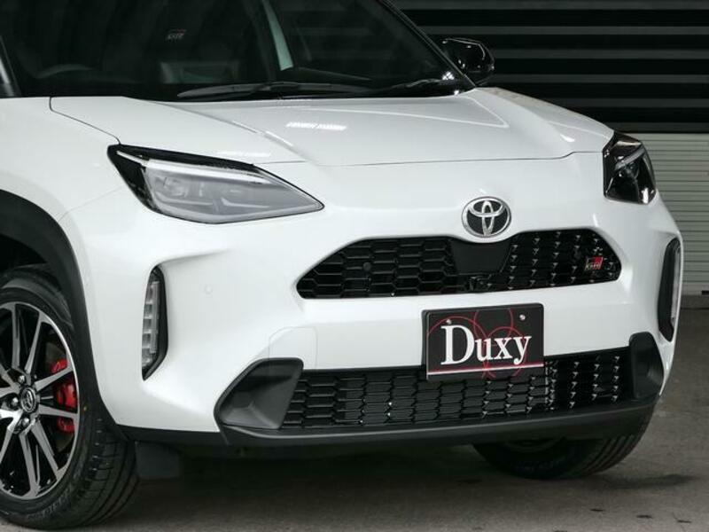 YARIS CROSS