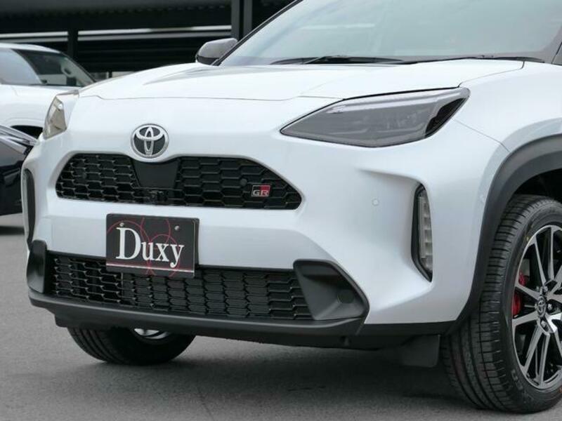 YARIS CROSS