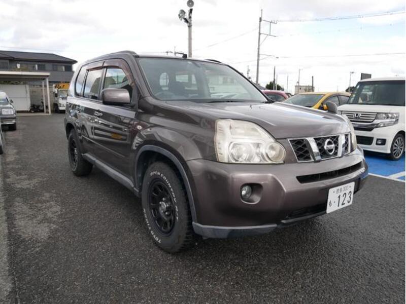 X-TRAIL