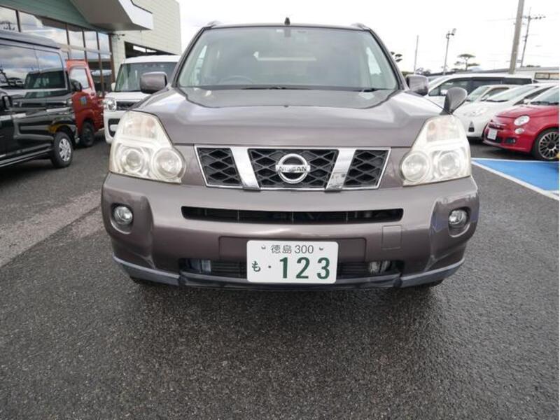 X-TRAIL