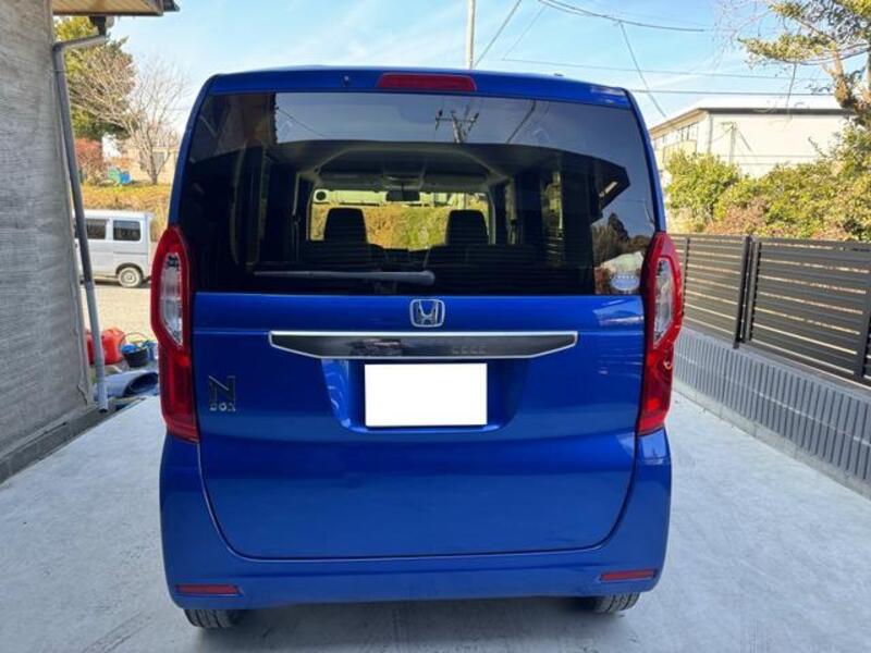 N BOX