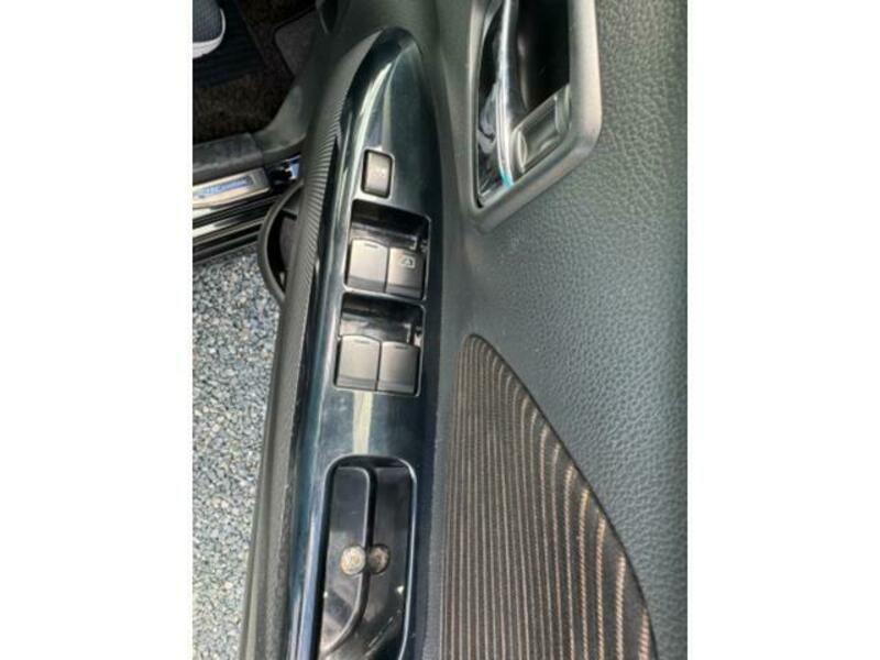 EK CUSTOM