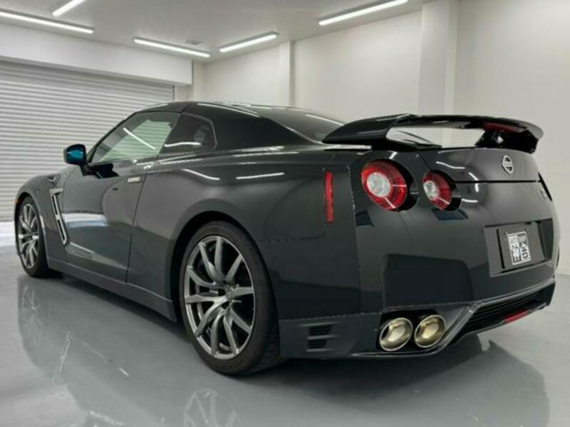 GT-R