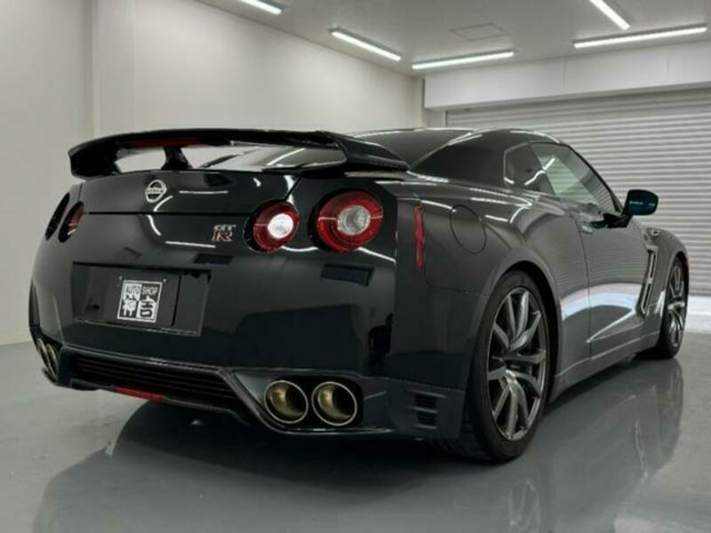 GT-R