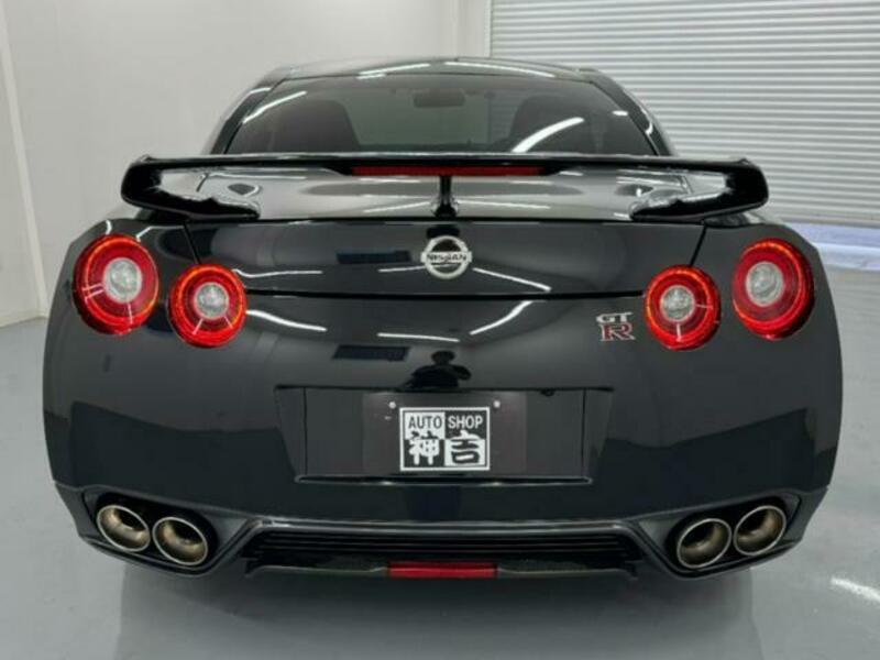 GT-R