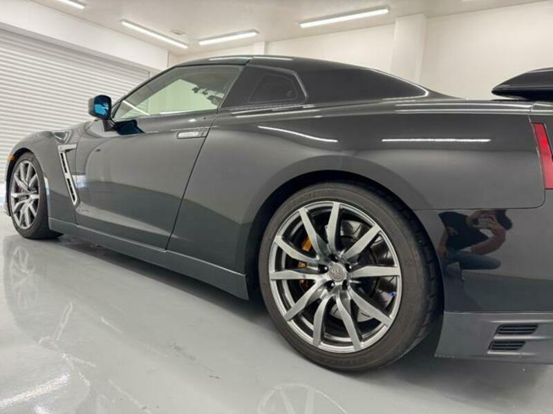 GT-R