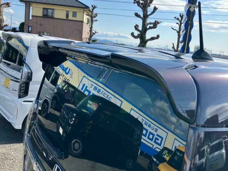 N BOX CUSTOM