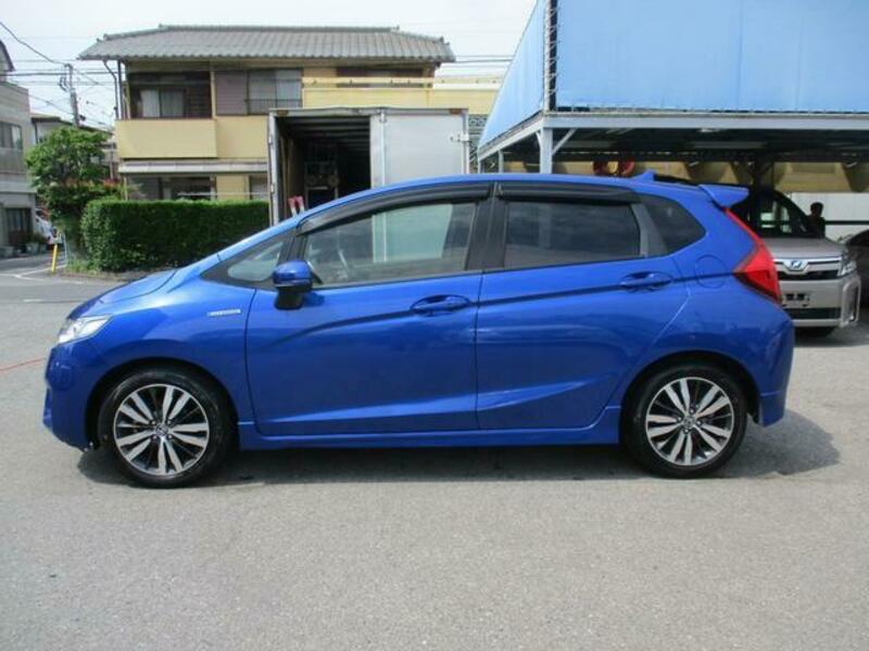 FIT HYBRID
