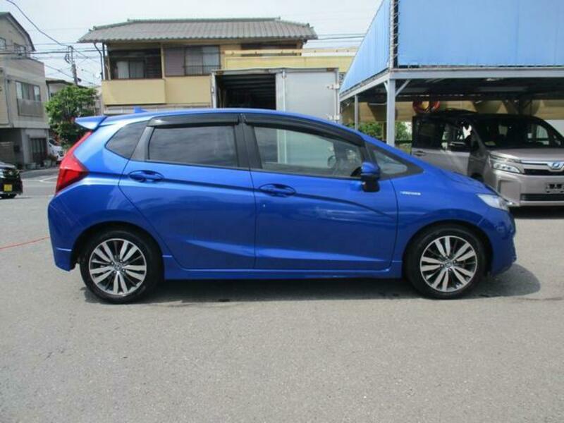 FIT HYBRID