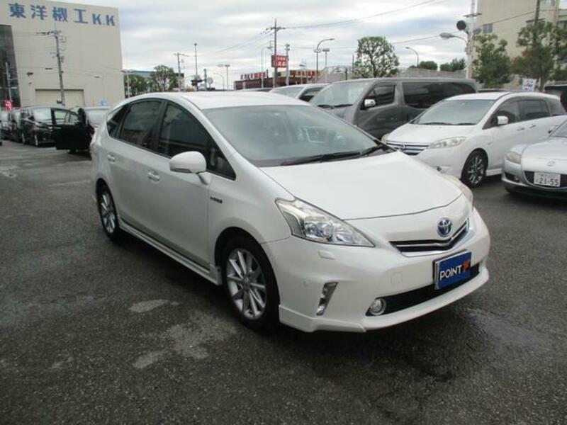 PRIUS ALPHA