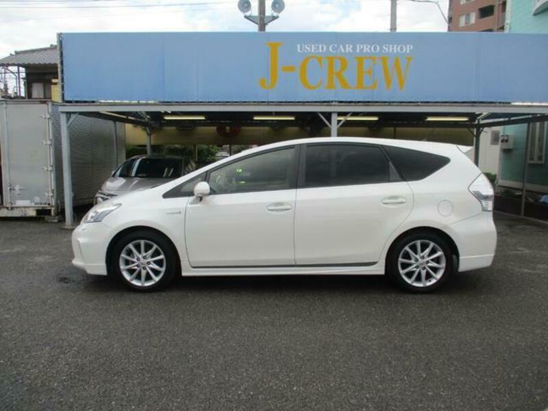 PRIUS ALPHA