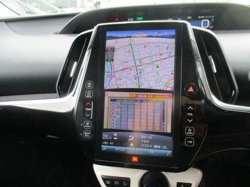 PRIUS PHV