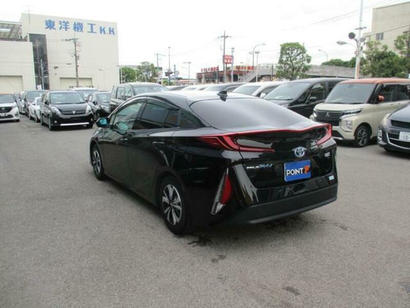 PRIUS PHV