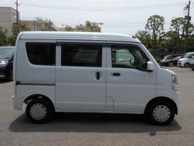 MINICAB VAN