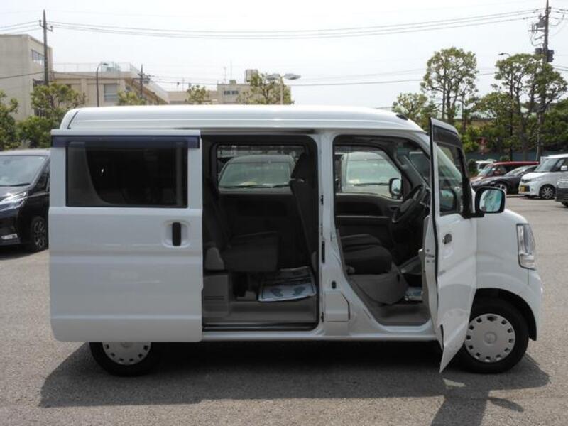 MINICAB VAN