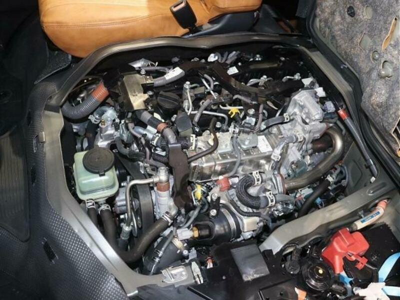 HIACE VAN