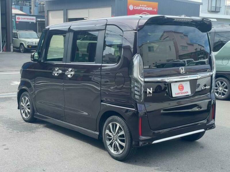 N BOX CUSTOM