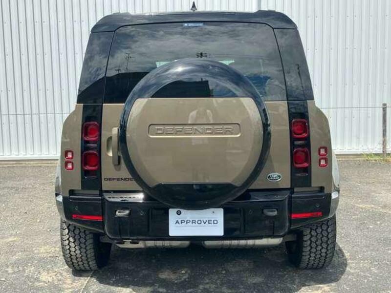 DEFENDER