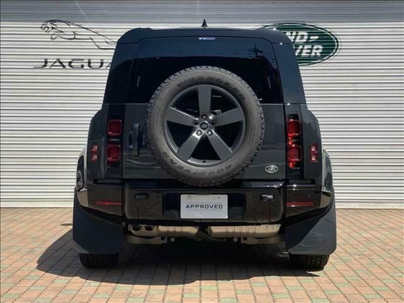DEFENDER