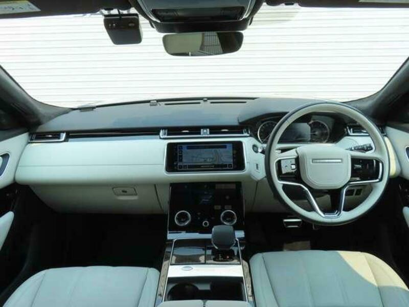 RANGE ROVER VELAR