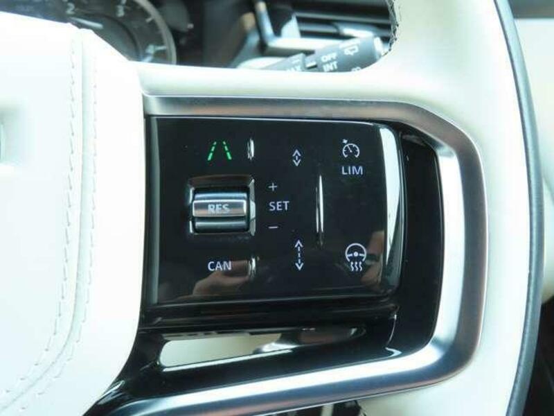 RANGE ROVER VELAR