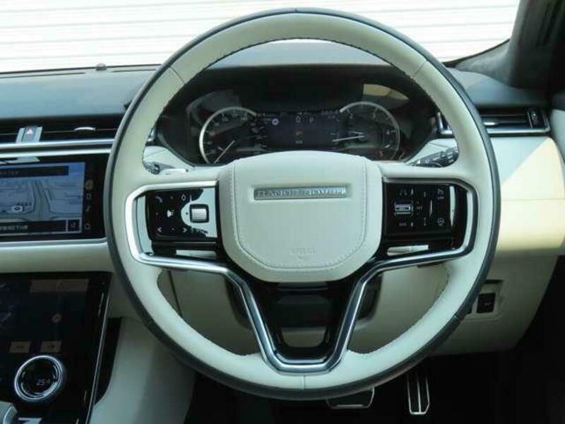 RANGE ROVER VELAR