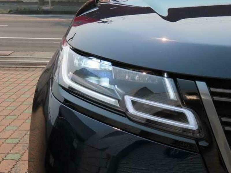 RANGE ROVER VELAR