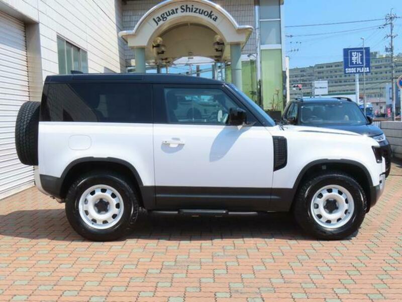 DEFENDER