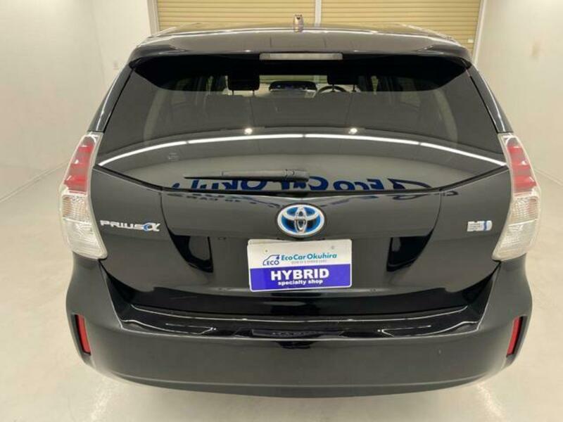 PRIUS ALPHA