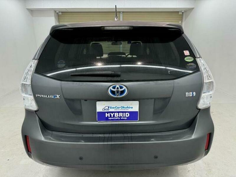 PRIUS ALPHA