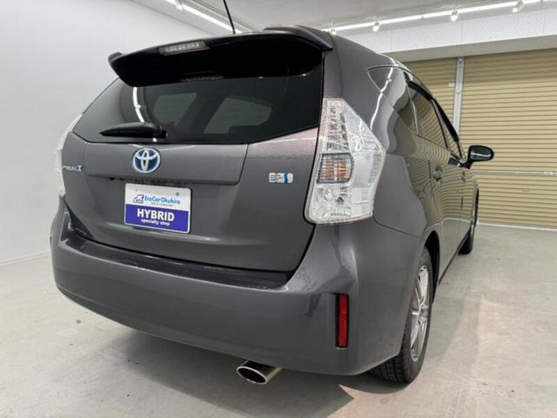PRIUS ALPHA
