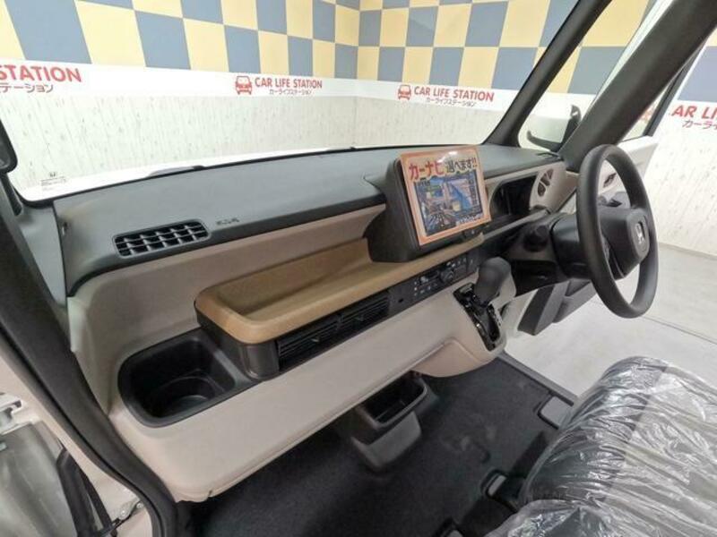 N BOX