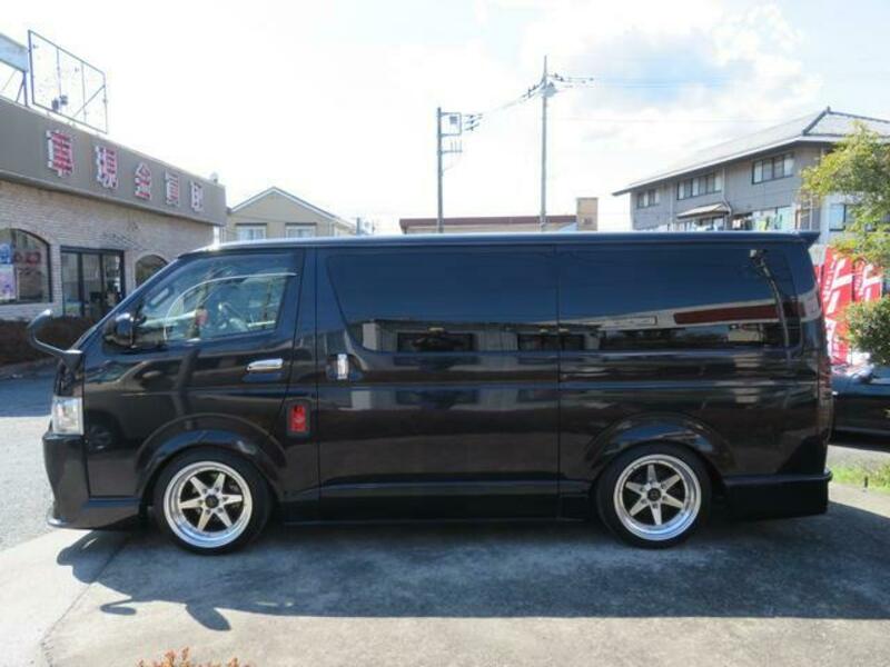 HIACE VAN