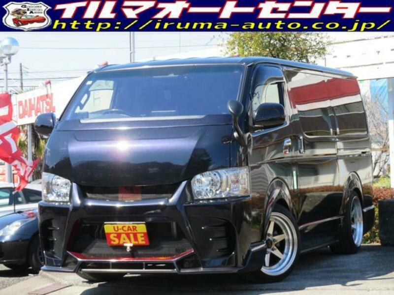 TOYOTA HIACE VAN