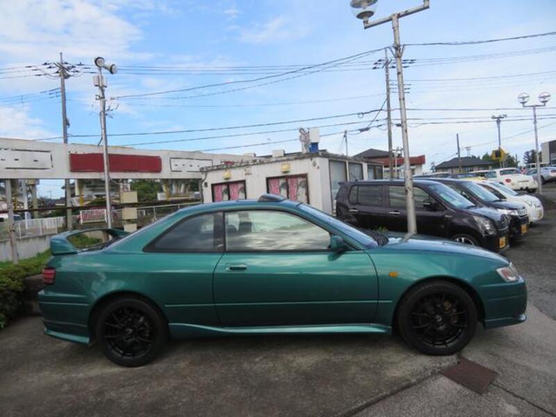 COROLLA LEVIN
