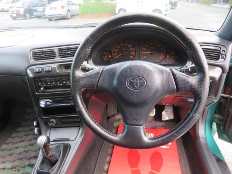 COROLLA LEVIN