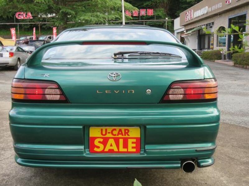 COROLLA LEVIN