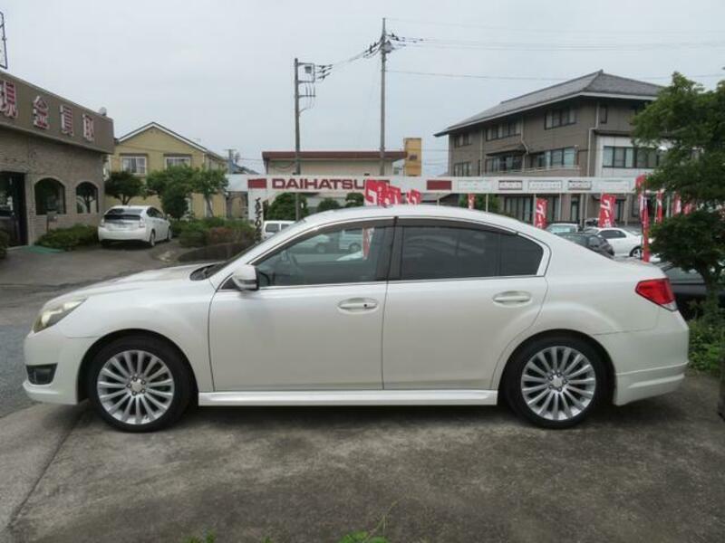 LEGACY B4