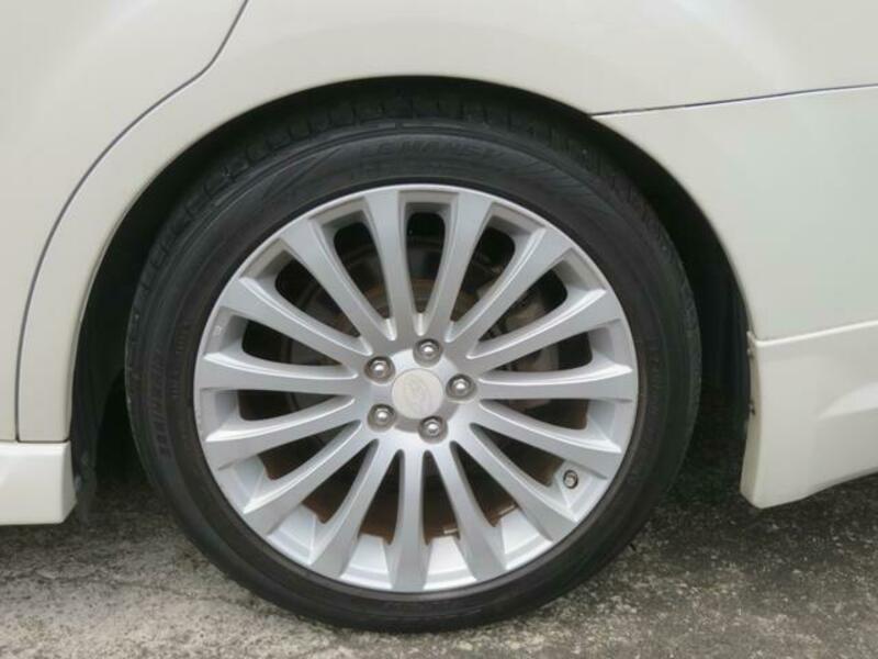 LEGACY B4